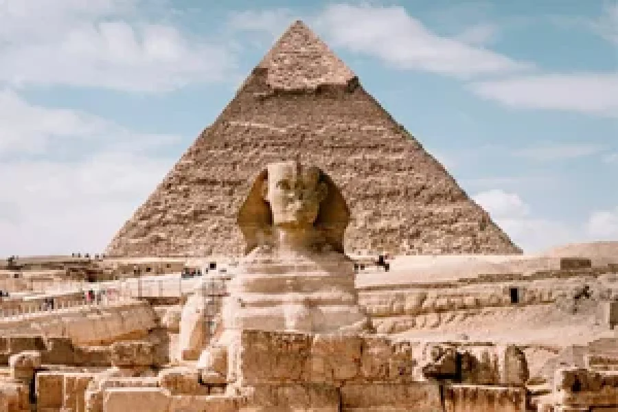 Half Day Tour to Giza pyramids